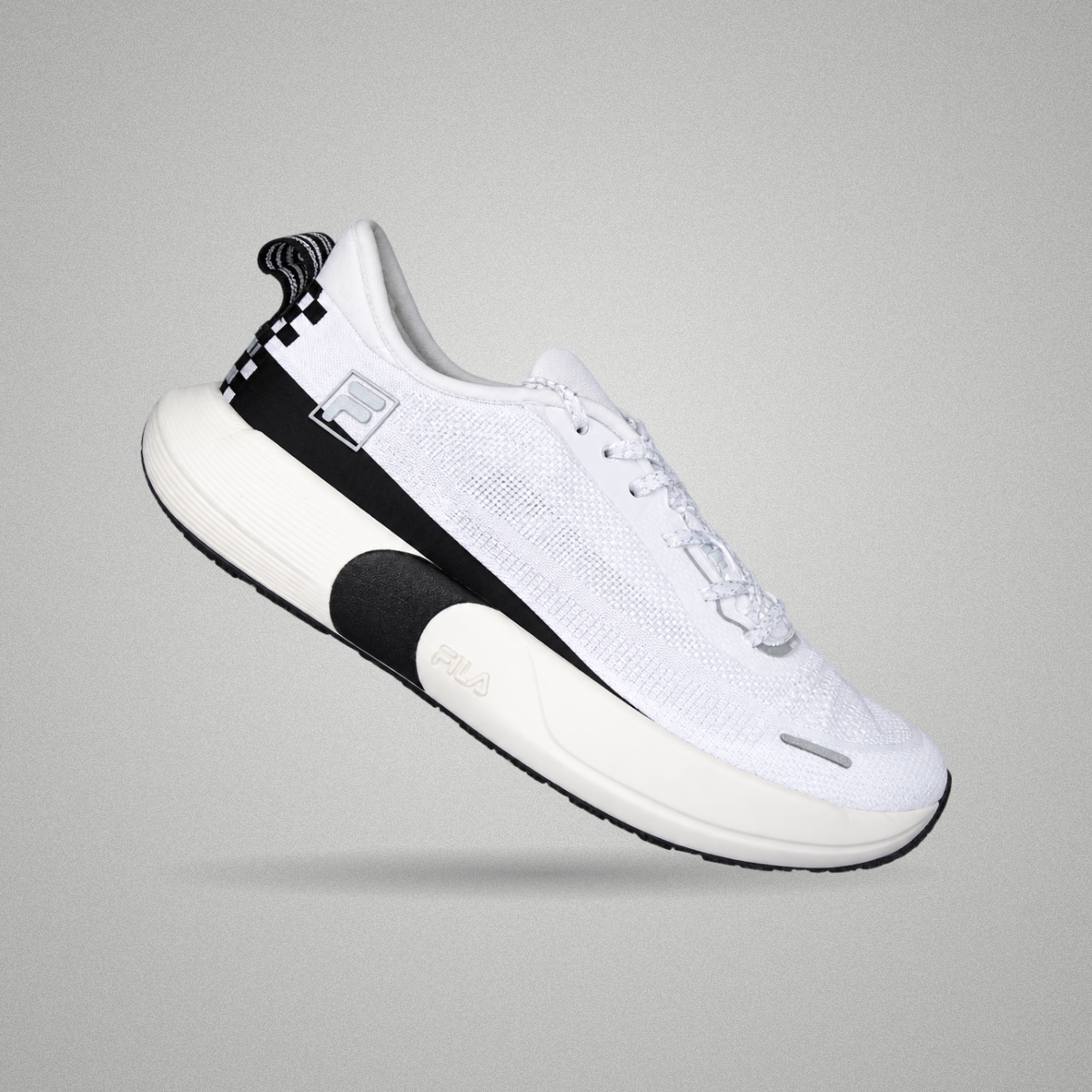Tênis Fila KR7 Pro Branco e preto